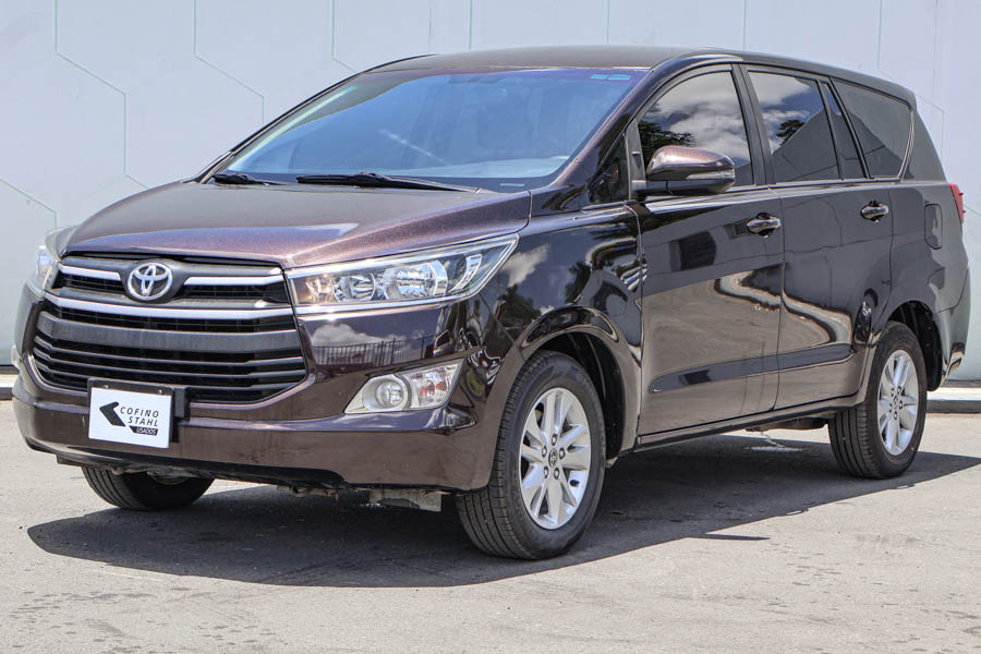 TOYOTA INNOVA 2023 - 3409